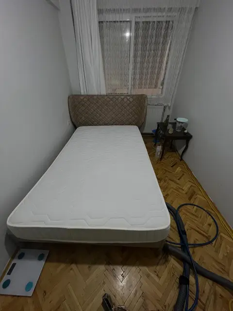 Tek kişilik yatak — İzmir