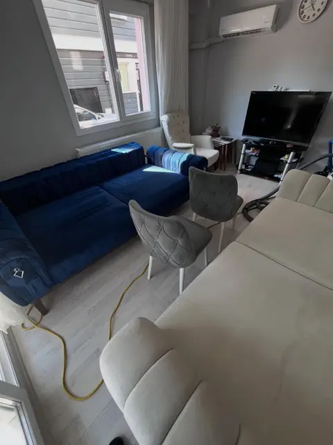 Lacivert kadife köşe koltuk ve krem koltuk — Kemalpaşa, İzmir