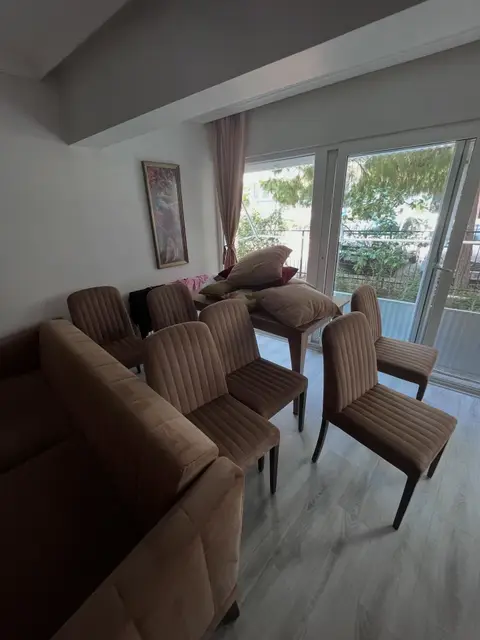 Kahverengi yemek masası sandalyeleri — Karşıyaka, İzmir
